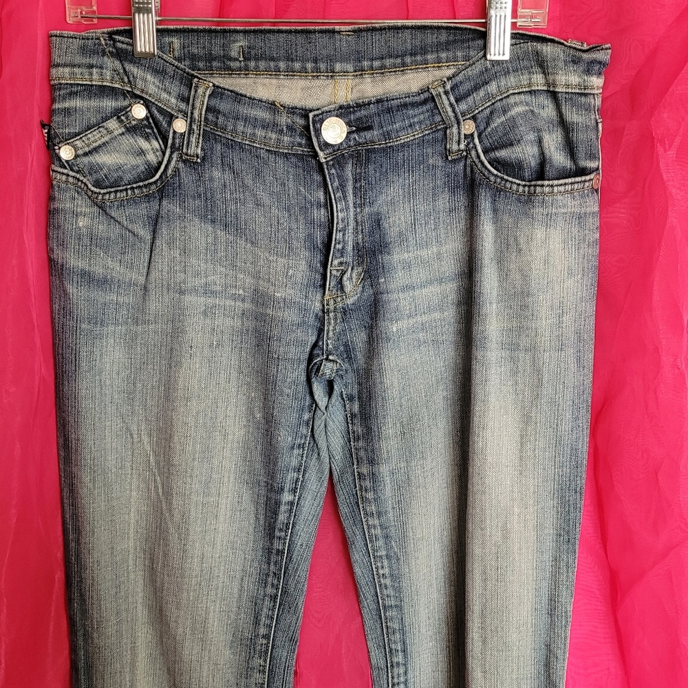 Rock & Republic Roth Rhinestone Bootcut Jeans - Picture 8 of 8
